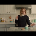 a_nice_girl_like_you_2020_1080p_web_h264-huzzah_1520.jpg
