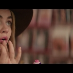 a_nice_girl_like_you_2020_1080p_web_h264-huzzah_1620.jpg