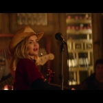 a_nice_girl_like_you_2020_1080p_web_h264-huzzah_4747.jpg