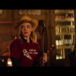 a_nice_girl_like_you_2020_1080p_web_h264-huzzah_4748.jpg