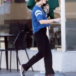 atstarbucksinstudiocity_220221-042.jpg