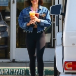 Filename=coffebean030619-004.jpg
Filesize=735KiB
Dimensions=2133x3200
Date added=Jun 04, 2019 coffebean030619-004.jpg
