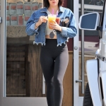 Filename=coffebean030619-029.jpg
Filesize=657KiB
Dimensions=2133x3200
Date added=Jun 04, 2019 coffebean030619-029.jpg