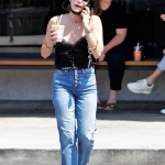 grabsanicecoffeeinla_001.jpg