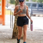 hikingla180820-001.jpg