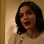 katy_keene_s01e07_1080p_web_h264-memento_0380.jpg