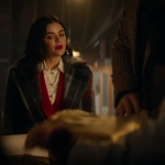 katy_keene_s01e08_1080p_web_h264-memento_0662.jpg