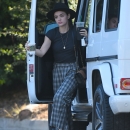 outla081018-003.jpg