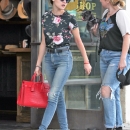 Filename=shoppinLA120916-011.jpg
Filesize=791KiB
Dimensions=2210x3000
Date added=Sep 13, 2016 shoppinLA120916-011.jpg