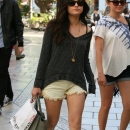 shoppingwh110412-007.jpg