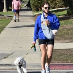 walkingherdogsinla110221_006.jpg