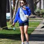 walkingherdogsinla110221_059.jpg