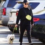 walkingla040221-035.jpg