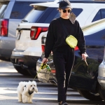 walkingla040221-037.jpg