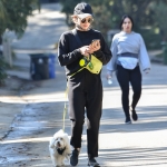 walkingla040221-042.jpg