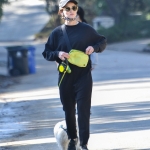walkingla040221-043.jpg