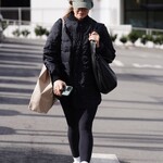 Filename=xmashoppping221223-037.JPG
Filesize=2219KiB
Dimensions=3840x5760
Date added=Dec 23, 2023 xmashoppping221223-037.JPG