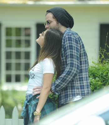 Lucy_and_Joel_Crouse_in_Los_Angeles_09-05-2014_19.jpg
