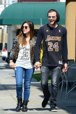Lucy_and_Joel_Crouse_in_Los_Angeles_23-06-2014_38.jpg