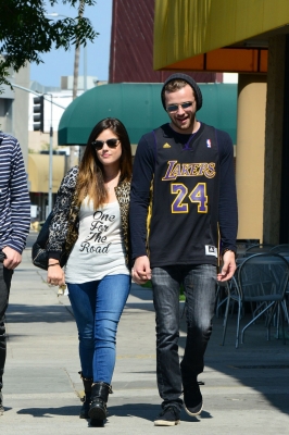 Lucy_and_Joel_Crouse_in_Los_Angeles_23-06-2014_42.jpg