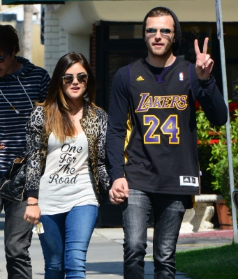 Lucy_and_Joel_Crouse_in_Los_Angeles_23-06-2014_49.jpg