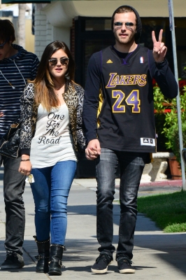 Lucy_and_Joel_Crouse_in_Los_Angeles_23-06-2014_52.jpg