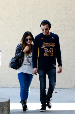 Lucy_and_Joel_Crouse_in_Los_Angeles_23-06-2014_61.jpg