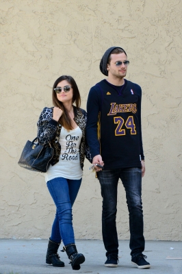 Lucy_and_Joel_Crouse_in_Los_Angeles_23-06-2014_72.jpg