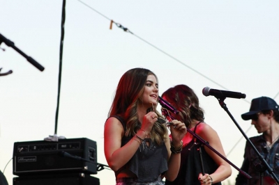 1019thewolf041014-003.jpg