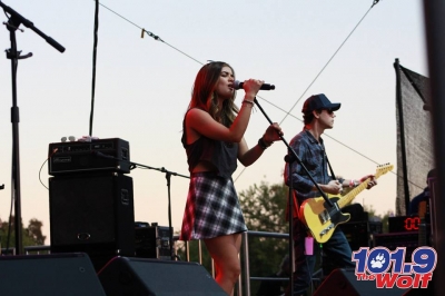 1019thewolf041014-008.jpg
