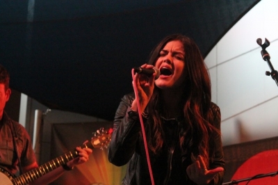 1025knix040214-023.jpg