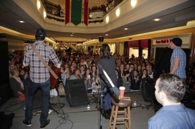 1041newcountry051214-020.jpg