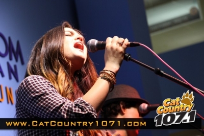 1071catcountry300114-008.jpg