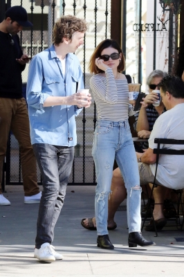 HQ
