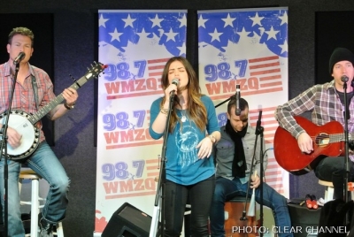 987wmzq220114-009.jpg