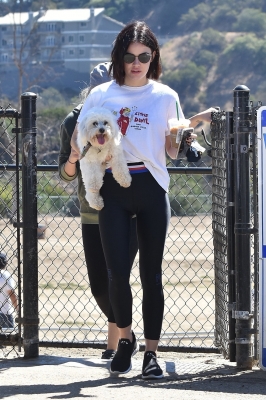 AtDogPark160918-001.jpg