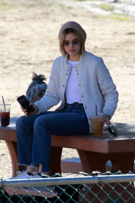 HQ
