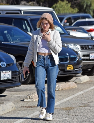 HQ
