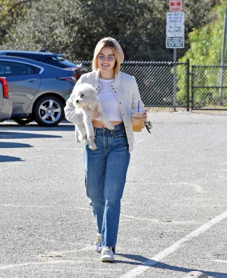 HQ
