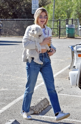 HQ
