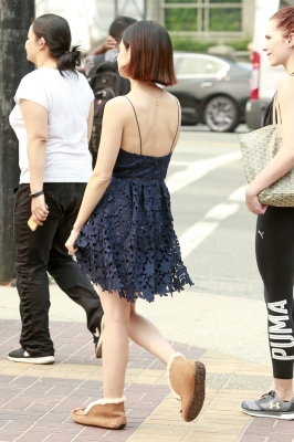 BreaksforlunchinVan-013.jpg