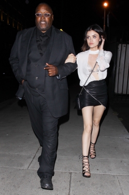 HQ
