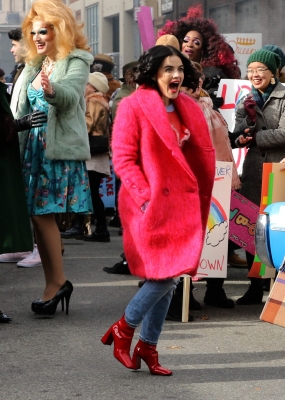 FilmingKatyKeeneinNYC_004.jpg