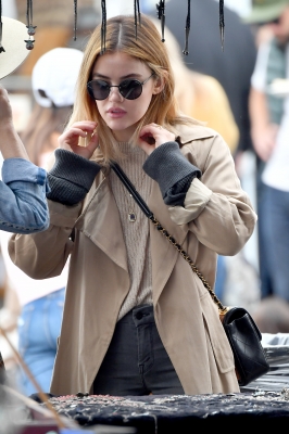 HQ
