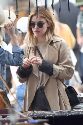 HQ
