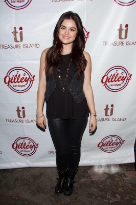 GilleysSaloon2013-07.jpg