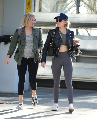 HQ
