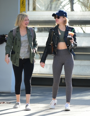 HQ
