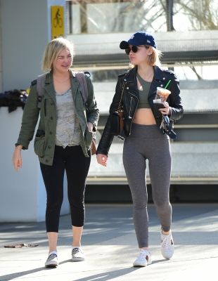 HQ
