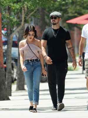 HQ
